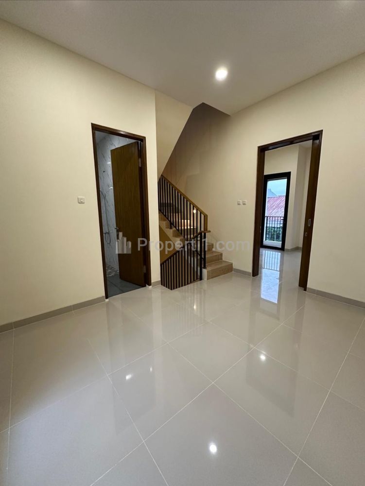 Dijual Rumah Baru Alam Sutera Cluster Flamboyan Tangerang Selatan