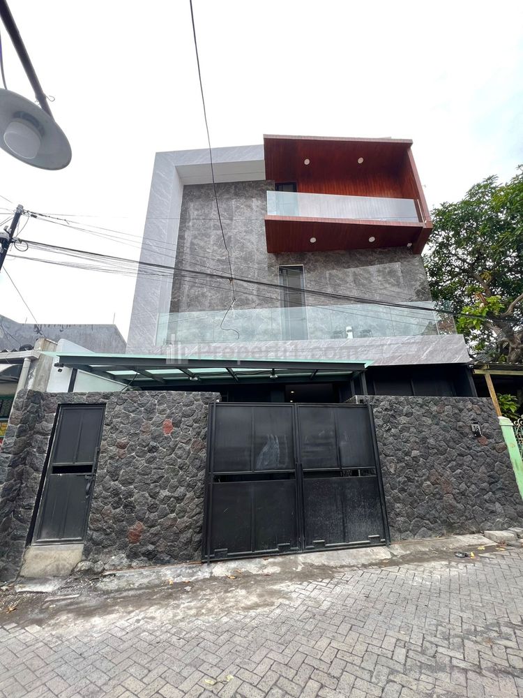 Dijual Kost Aktif Tengah Kota Full Penghuni, Penghasilan 100 Juta Lebih Tiap Bulan, Lokasi di Surabaya