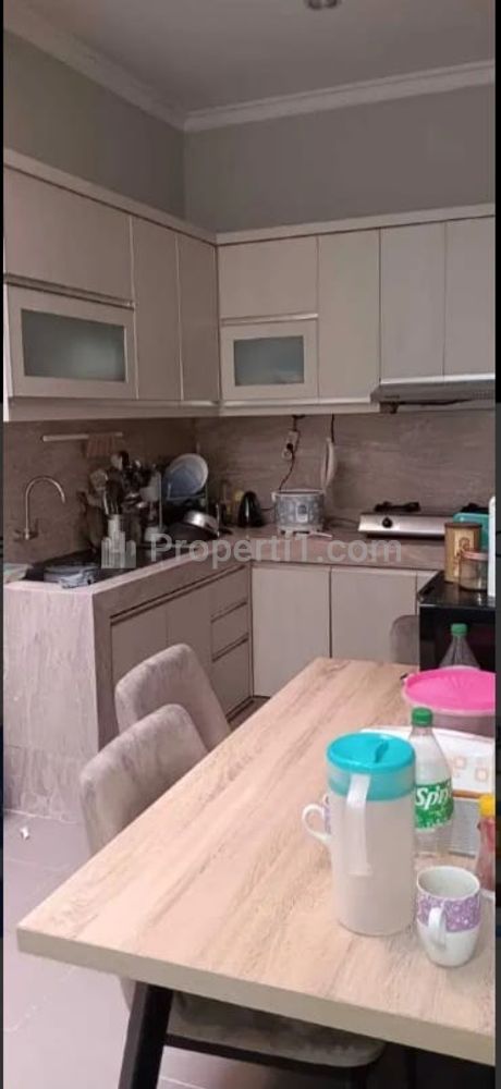 Dijual Rumah 2 Lantai Dalam Perumahan di Jalan Ciliwung, Kramat Jati, Jakarta Timur