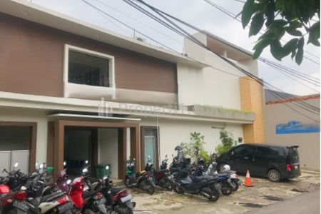 Jual Gedung Rumah Sakit Non Aktif di Ulujami, Pesanggrahan, Jakarta Selatan