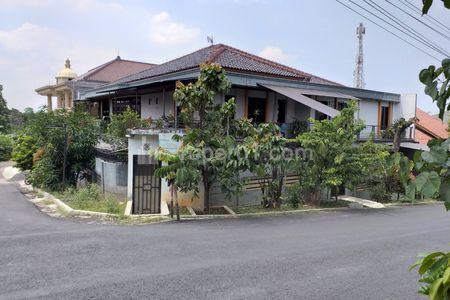 Dijual Rumah Sangat Terawat 2 Lantai Dalam Komplek di Jalan Pondok Kelapa Barat, Duren Sawit, Jakarta Timur