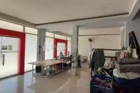 Dijual 3 Ruko Gandeng Bisa untuk Kantor di Manjalega Batu Bandung Jawa Barat