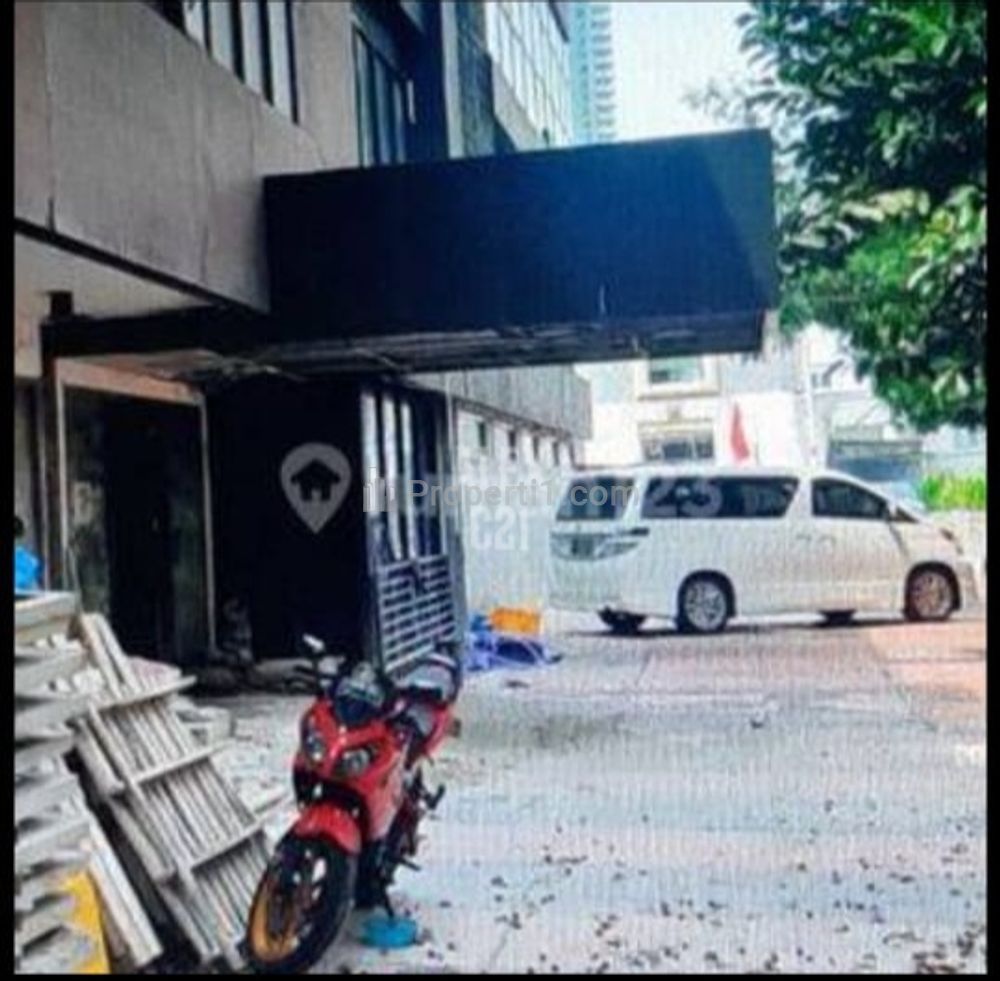 Dijual Gedung di Jalan Kemang Raya (Aset Lelangan), Mampang Prapatan, Bangka, Jakarta Selatan