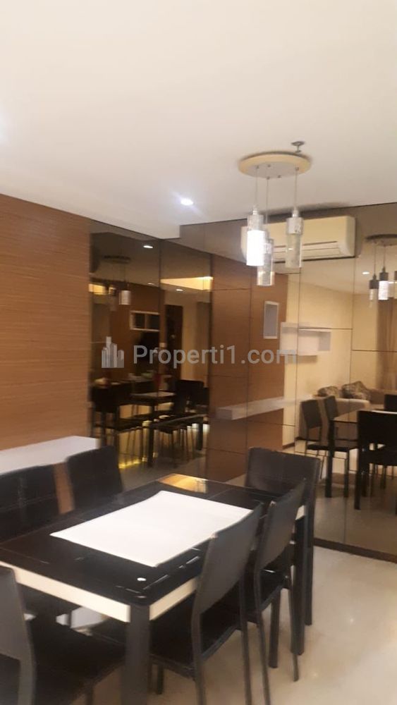 Sewa Apartemen Royal Mediterania Tower Marigold, Central Park, Jakarta Barat