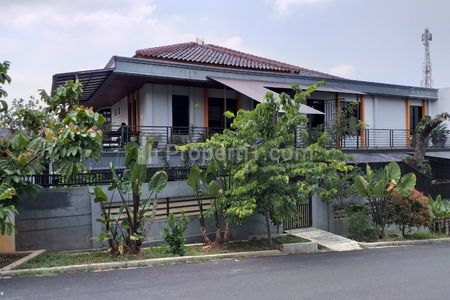 Dijual Rumah Sangat Terawat 2 Lantai Dalam Komplek di Jalan Pondok Kelapa Barat, Duren Sawit, Jakarta Timur