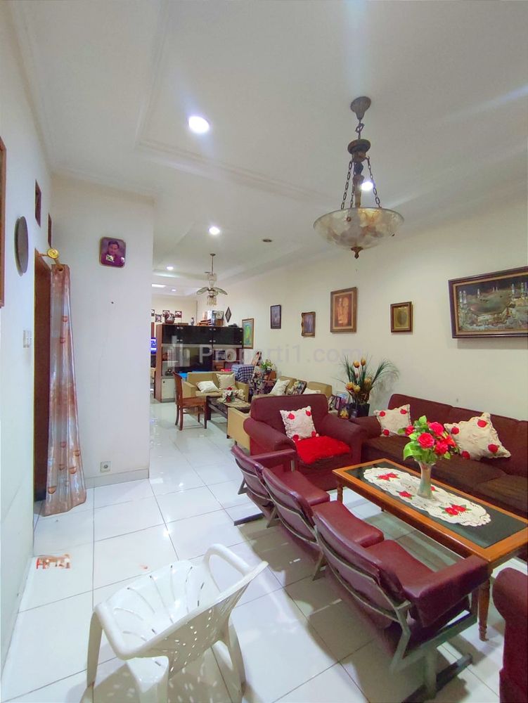 Dijual Rumah Siap Huni Strategis di Bendungan Hilir, Tanah Abang, Jakarta Pusat