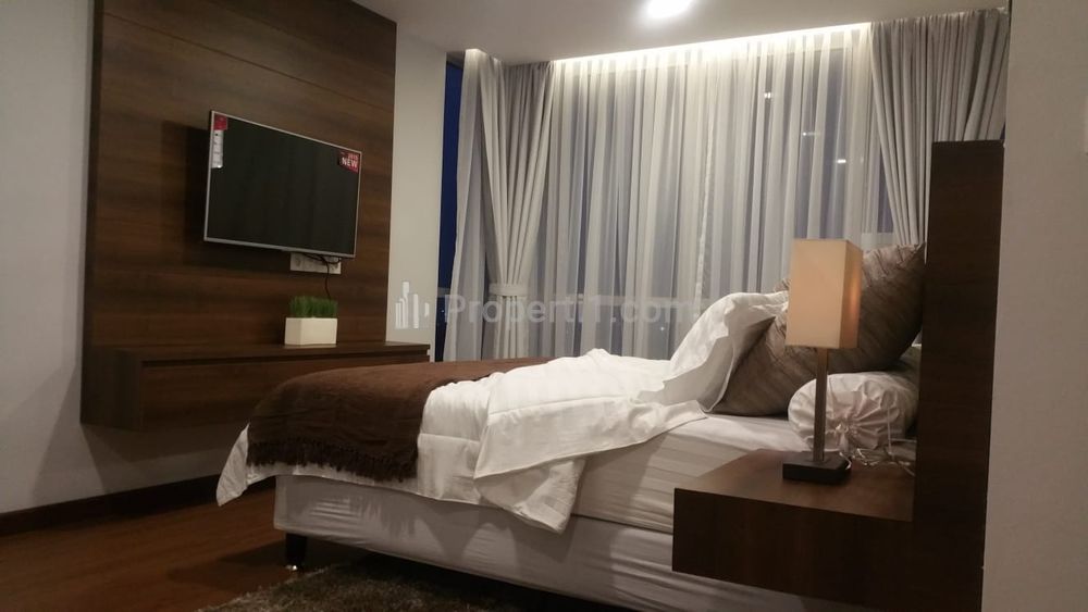 Sewa Apartemen Kemang Village Infinity Tower, Private Lift, Pets Friendly, Ready to Move In - 2+1 BR Fully Furnished
