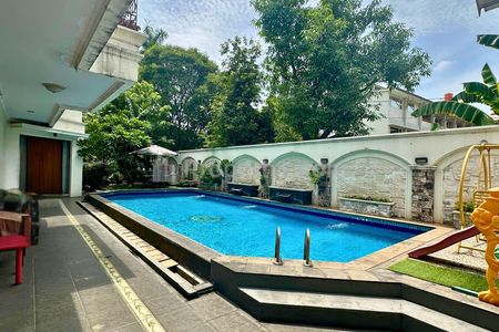 Turun Harga, Super Hot Sale!! Rumah Mewah di Kartika Utama, Pondok Indah Jakarta Selatan