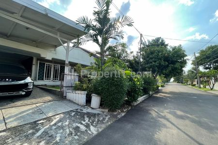 Rumah Dijual Dalam Komplek Belakang Living Plaza Cinere Depok