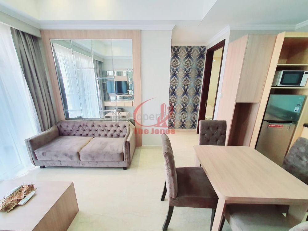For Rent Apartment Menteng Park Cikini Tower Diamond (Private Lift) - 2 Bedrooms Luas Fully Furnished & Good Unit