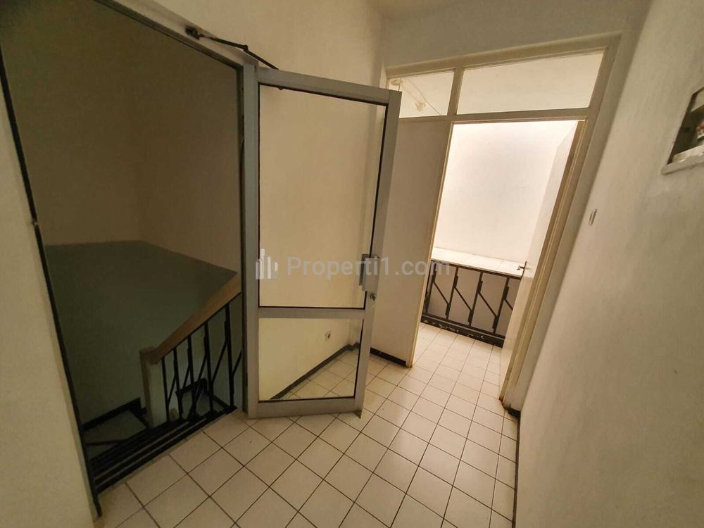 Dijual Ruko di Jalan Kelapa Hibrida Raya, Kelapa Gading, Jakarta Utara