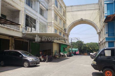 Dijual Cepat Ruko Gandeng di Duta Square, Jl. Pangeran Tubagus Angke, Jakarta Barat