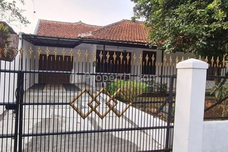 Jual Rumah Lama Luas dan Bagus di Ciwaringin Kota Bogor