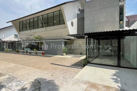 Jual Tempat Usaha untuk Kantor atau Klinik di Kebayoran Baru, Jakarta Selatan