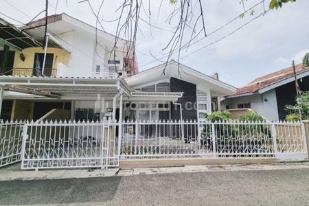 Rumah Dijual di Tomang Jakarta Barat Dekat Universitas Trisakti, Mall Taman Anggrek, Mall Central Park, NEO SOHO Mall, RS Sumber Waras