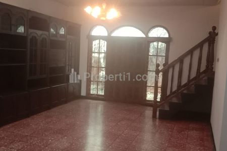 Dijual Rumah Komplek Tenang di Duren Sawit, Jakarta Timur