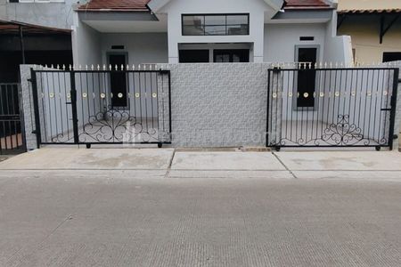 Rumah Dijual Masih Baru di Griya Loka BSD