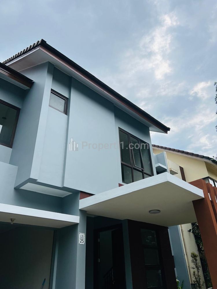 Dijual Rumah Langsung Huni di The Icon BSD City Tangerang Selatan