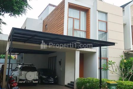 Disewakan Rumah Furnished, Private Pool di Townhouse Cilandak, Jakarta Selatan