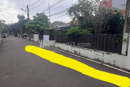 Jual Cepat Rumah Lama SHM di Kalibata, Luas 450 m2, Cluster, Suasana Tenang, Akses Dua Mobil Lega, Pasar Minggu, Jakarta Selatan