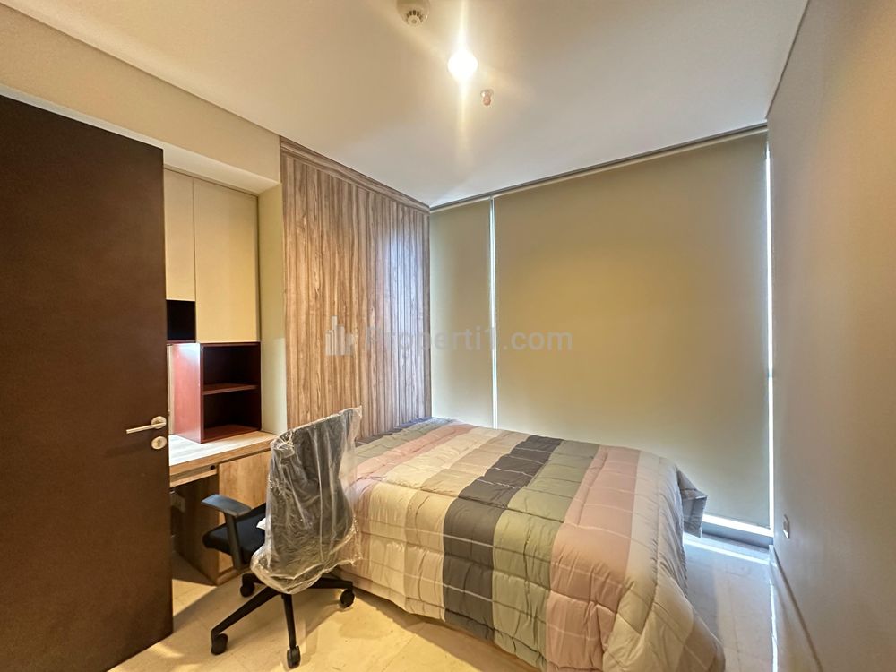 For Rent Apartment Ciputra World 2 Fresh Interior 2+1 BR Fully Furnished