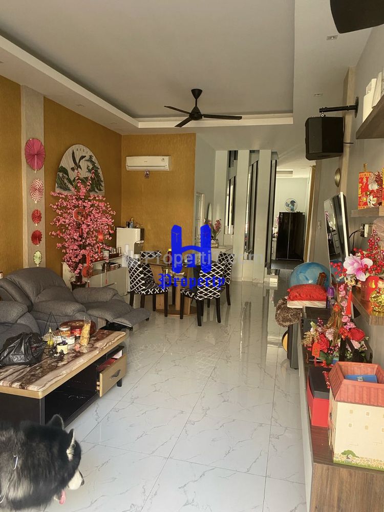 Dijual Rumah Siap Huni di Komplek Graha Metropolitan Medan Cluster Takapuna Residence