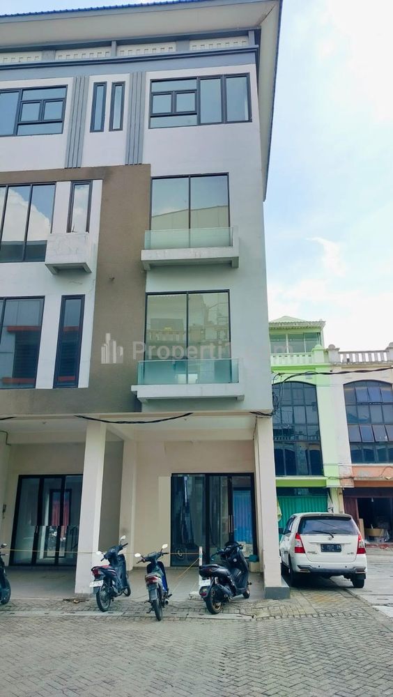 Ruko Dijual di Raya Kalirungkut Surabaya Timur 4 Lantai New Gress