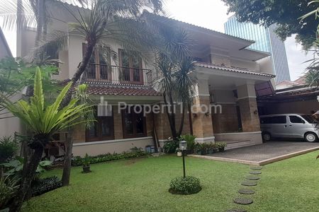 Jual Rumah Mewah Luas Tanah 560 m2 di Wijaya, Ada Kolam Renang, Tenang dan Aman, Dekat Polim, Blok M, Melawai, Kebayoran Baru, Jakarta Selatan