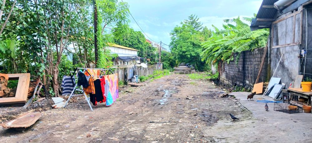Sewa Tanah 1000 m2 di Jalan Persada Dekat Bali Kiddy, Teuku Umar Barat, Kerobokan Bali