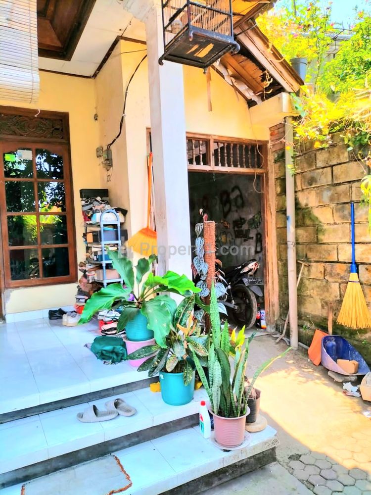 Dijual Rumah 4 KT di Ubung Dekat Jalan Cargo, Cokroaminoto, Kebo Iwa Denpasar Bali