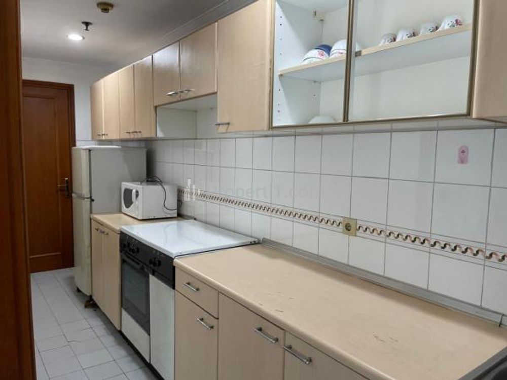 Sewa Apartemen Mitra Oasis Residence Senen Jakarta Pusat – 2+1 BR Fully Furnished, Best City View