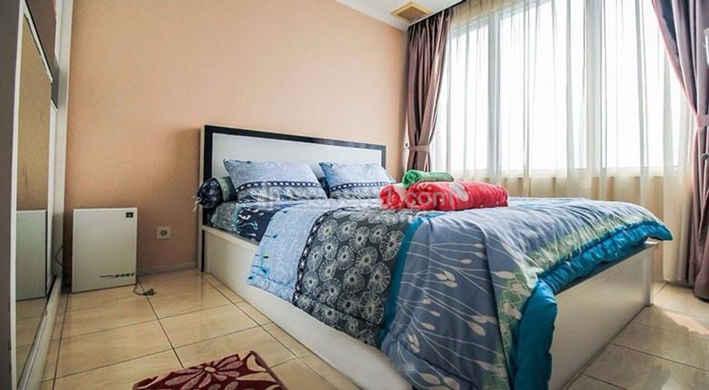 Disewakan Apartemen FX Residence Fully Furnished 3+1 BR