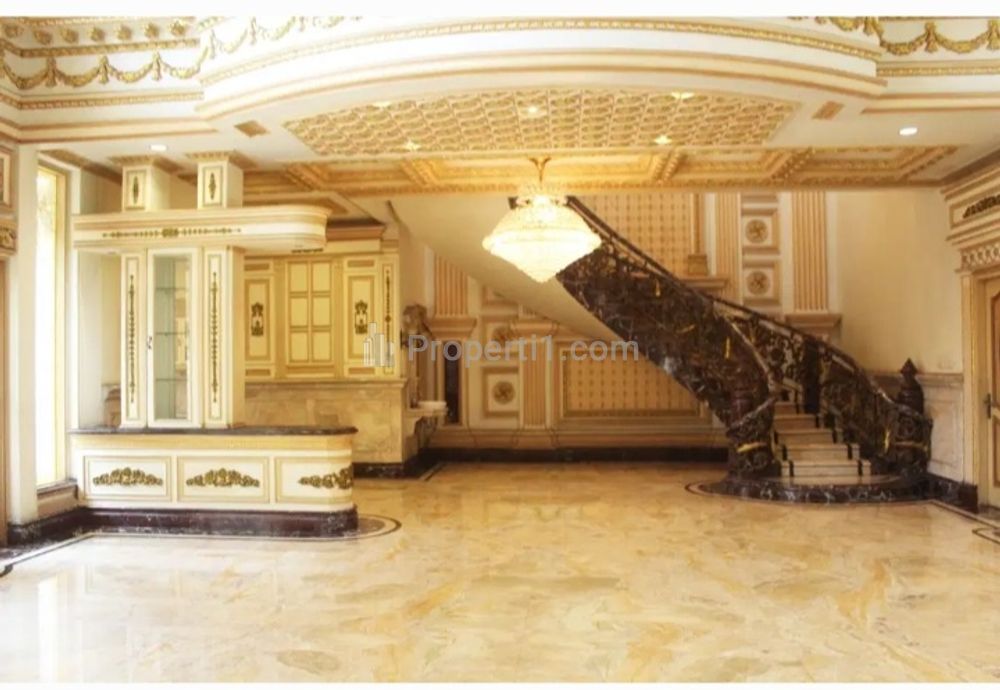 Jual Rumah Mewah SHM Cluster di Artha Gading Villa, Sebelah Mal Artha Gading, Kelapa Gading, Jakarta Utara
