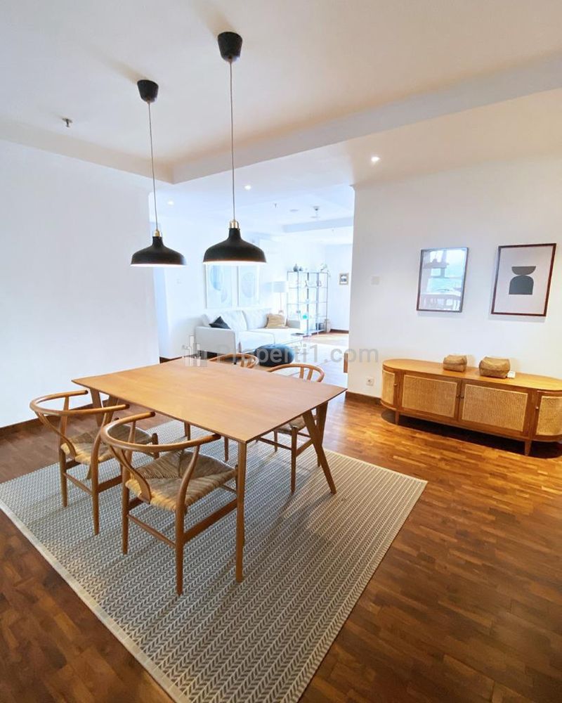 Sewa Apartemen FX Residence Sudirman 3BR Private Lift