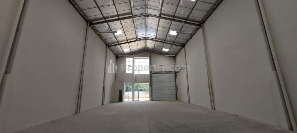 Dijual Gudang 2 Lantai dengan Konsep 4 In 1 Lokasi Strategis di Pulo Gadung Jakarta Timur