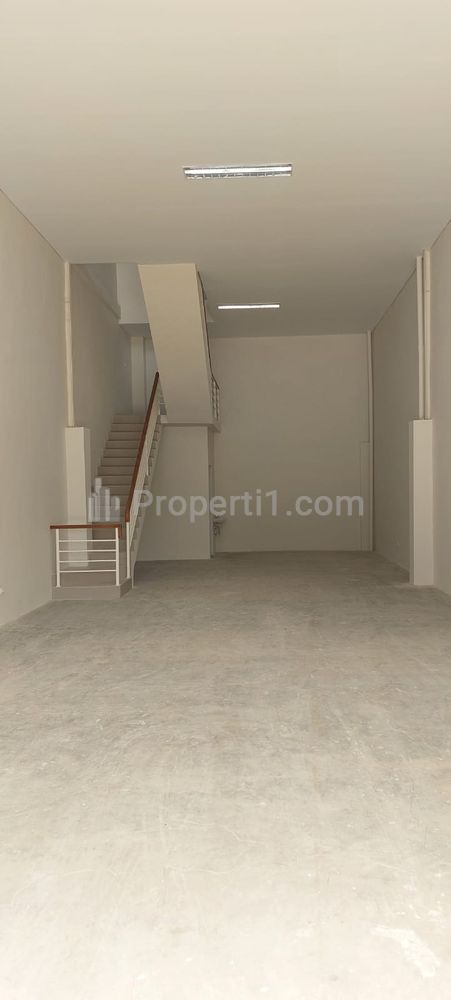 Dijual Gudang 2 Lantai Lebar 10 Konsep 4 In 1 Multiguna di Pulo Gadung Jakarta Timur