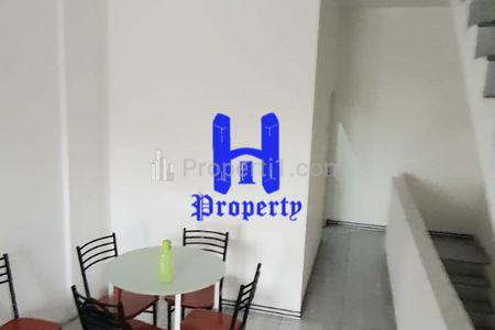 Dijual Ruko 3 Tingkat di Jalan Besar Brigjend Katamso Medan (Dekat RS Regina Maris)