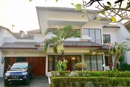 Disewakan Rumah di Cilandak Timur Jakarta Selatan 5 BR Siap Huni Full Furnished