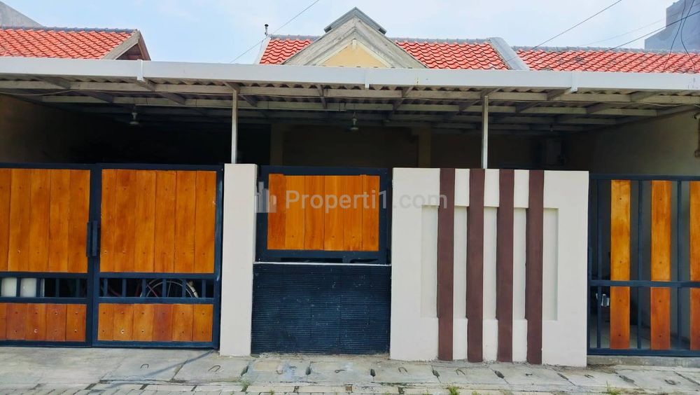 Rumah Dijual Rungkut Asri Tengah Surabaya Timur Siap Huni