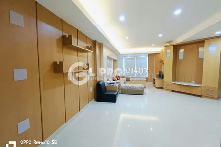 Sewa Apartemen Taman Anggrek Condominium 146 sqm 3 Bedrooms Renoved Full Furnished di Jakarta Barat