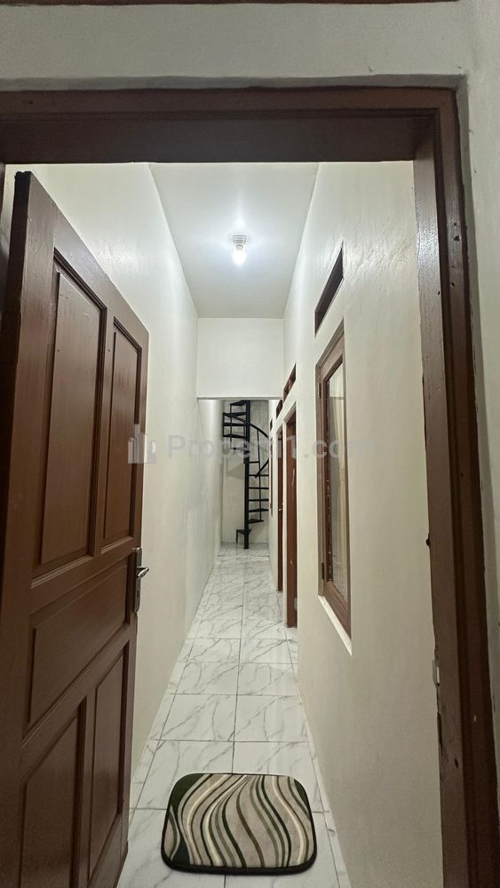 Sewa Kost-kostan di Jl. Haji Misan 28, Dekat ke Jalan Ciledug Raya Jakarta Selatan, Dekat Halte Busway Depan Univ. Budi Luhur, Bangunan Masih Baru