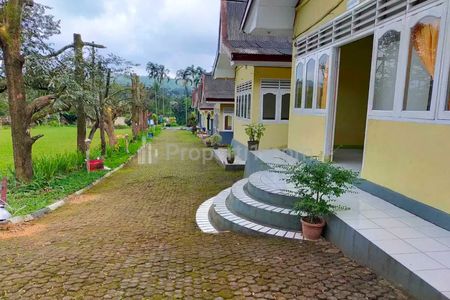 Jual Hotel Resort Bagus di Kawasan Megamendung Bogor