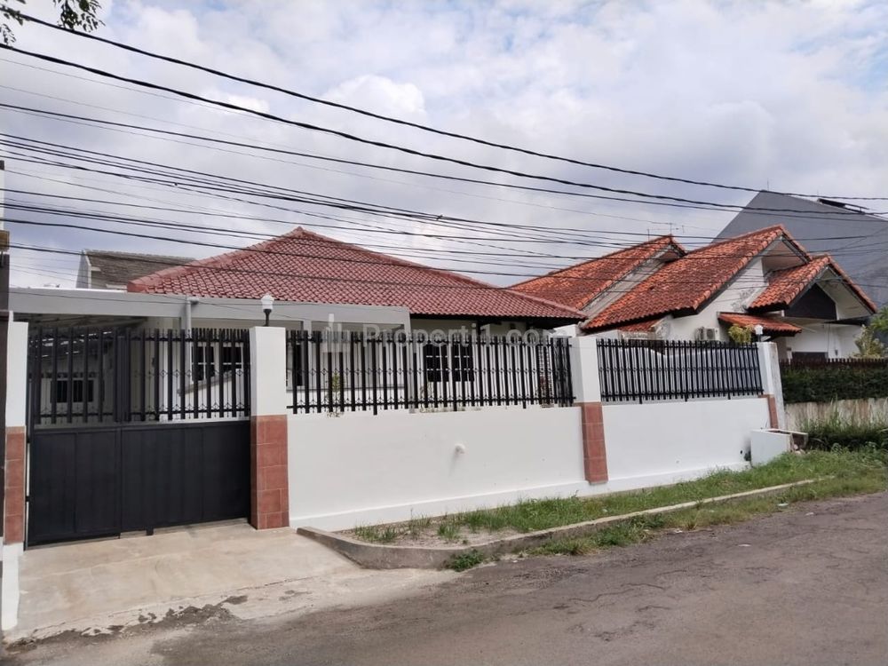 Rumah Disewakan Dalam Komplek di Cinere Depok