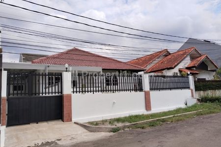 Rumah Disewakan Dalam Komplek di Cinere Depok