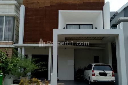 Dijual Rumah Cantik Siap Huni Kosong Lokasi di Surabaya Barat