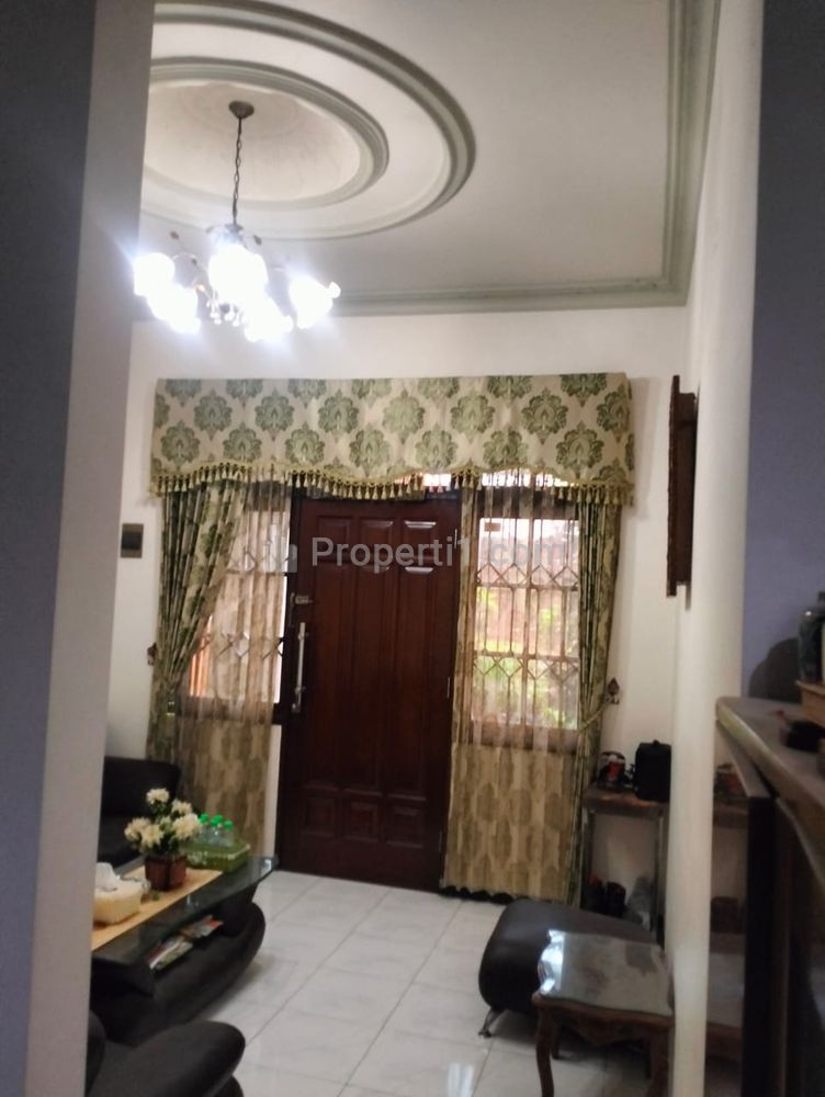 Dijual Rumah Siap Huni Boulevard Perumahan Taman Pondok Indah Wiyung Surabaya