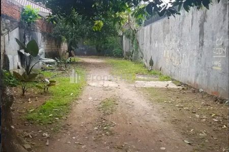 Jual Tanah Luas Strategis di Pisangan Tangerang Selatan