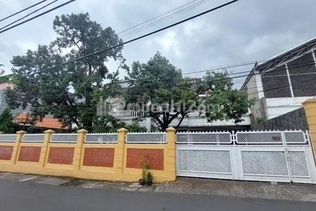 Dijual Rumah di Palmerah Jakarta Barat Harga Nego Lokasi dekat Toll dan Gedung MPR