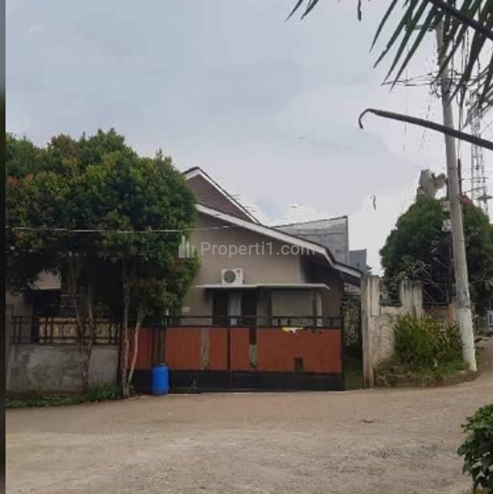 Tampak utara
