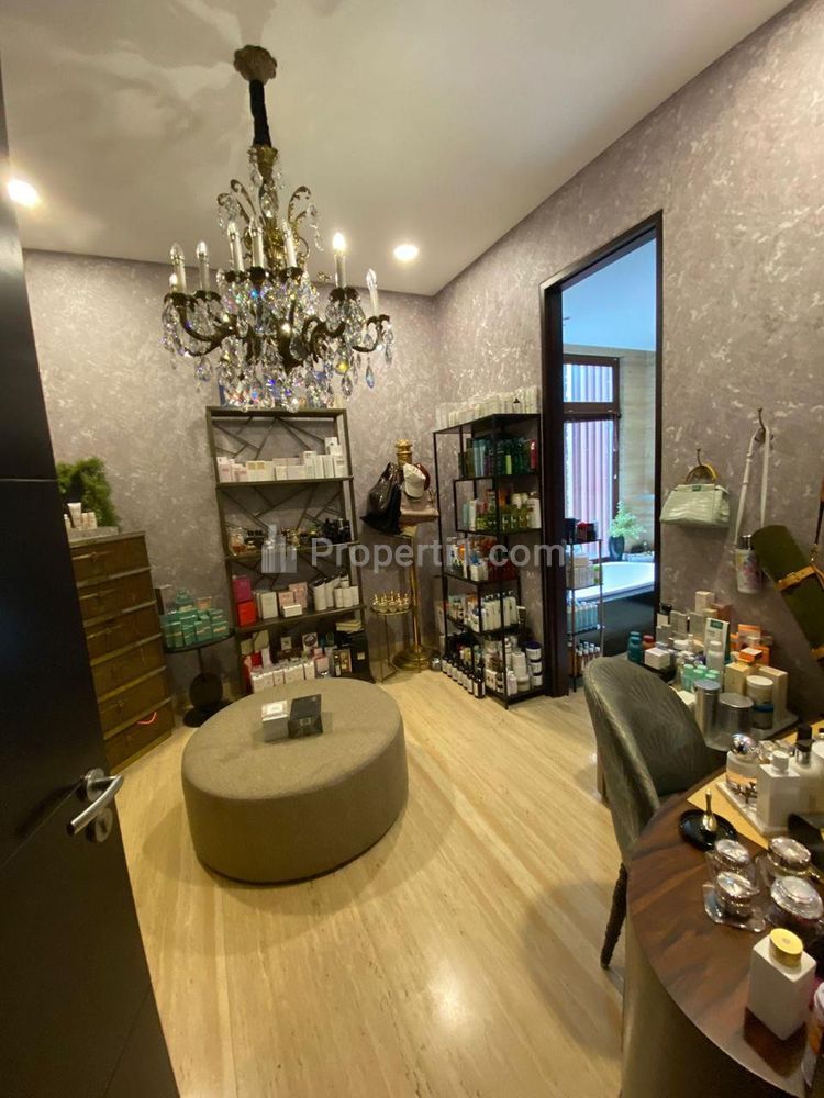 Jual Rumah Mewah Ada Kolam Renang di Simprug, Dekat Senayan, Sinabung, Hang Lekir, Hang Tuah, Grogol Selatan, Kebayoran Lama, Jakarta Selatan